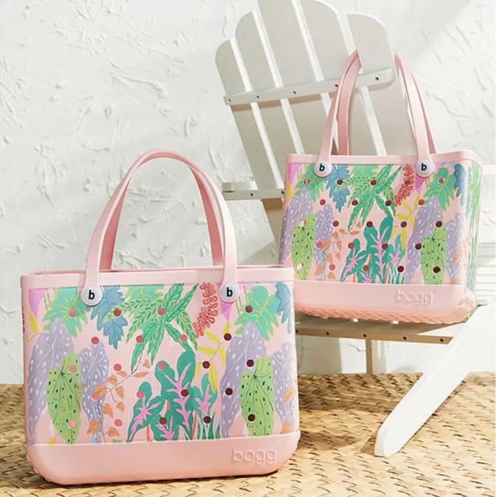 Large Bogg Bag x Southern Living Palm print